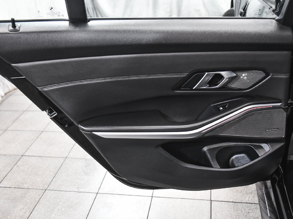 Used 2024 BMW M3 Competition AWD/4WD image 12