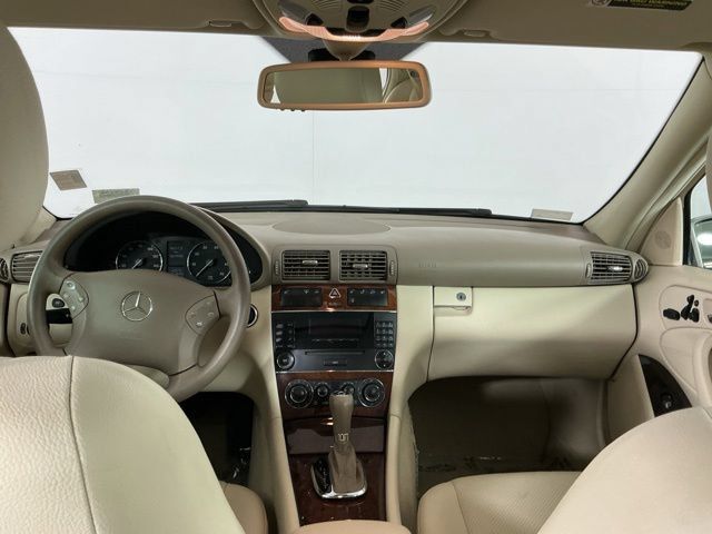 Used 2006 Mercedes-Benz C 350 Sedan image 19