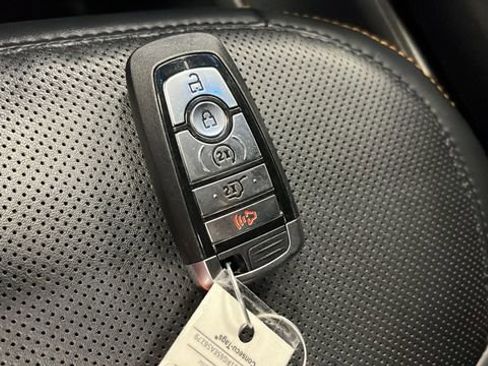 Used 2025 Ford Expedition Tremor AWD/4WD image 20