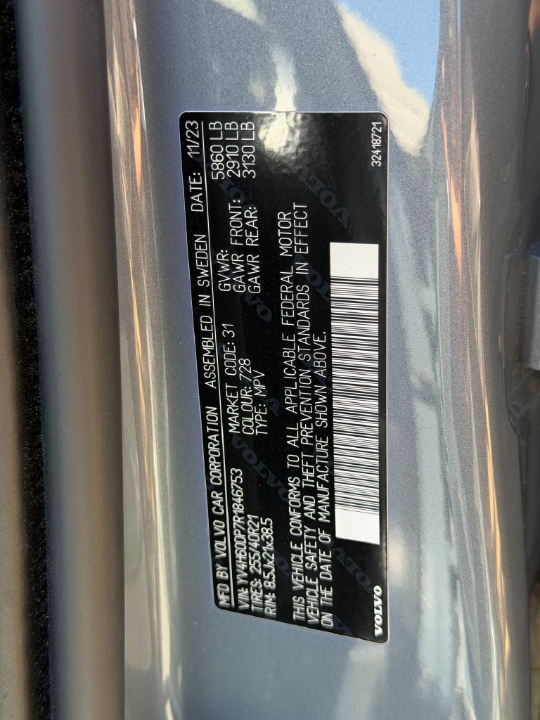 Certified 2024 Volvo XC60 T8 Polestar AWD/4WD image 10