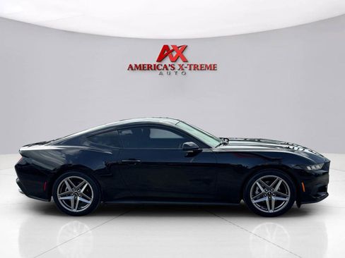 Used 2024 Ford Mustang Coupe RWD image 7