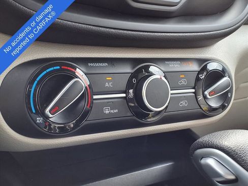 Used 2020 Kia Soul LX FWD image 30