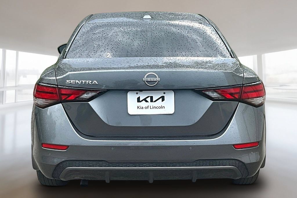 Used 2025 Nissan Sentra SV FWD image 5