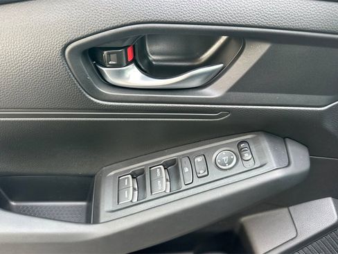 Certified 2025 Honda Accord LX image 11