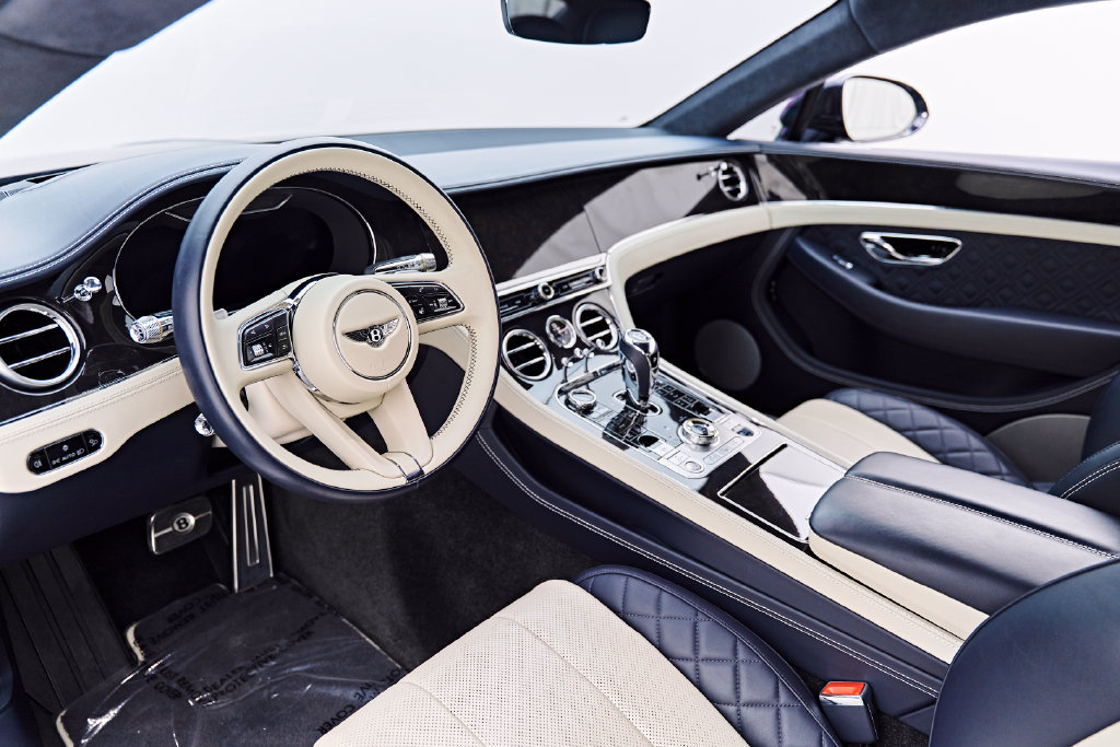 Used 2022 Bentley Continental GT AWD/4WD image 2