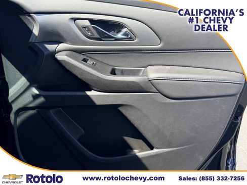 Used 2023 Chevrolet Traverse LT AWD/4WD image 8