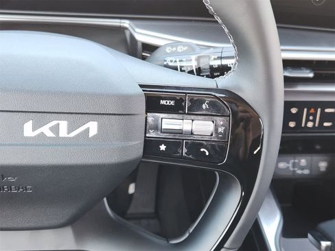 New 2026 Kia Sorento LX image 27