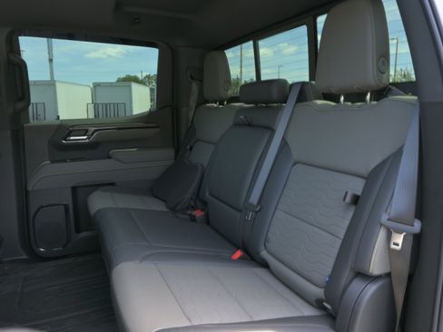 Used 2026 Chevrolet Silverado 1500 ZR2 AWD/4WD image 10