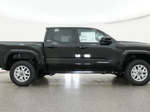 New 2026 Toyota Tacoma SR5 AWD/4WD image 30