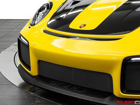 Used 2018 Porsche 911 GT2 RS RWD image 12