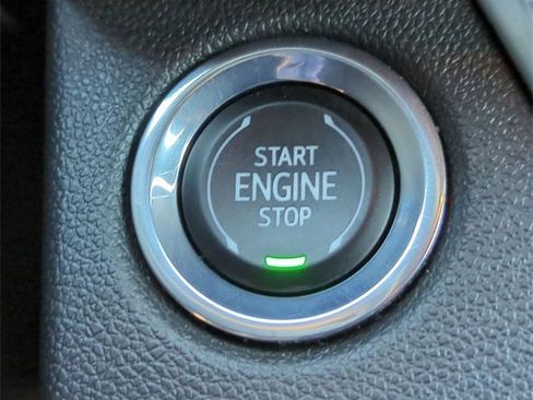 Certified 2024 Buick Envista Preferred w/ Convenience I Package image 16