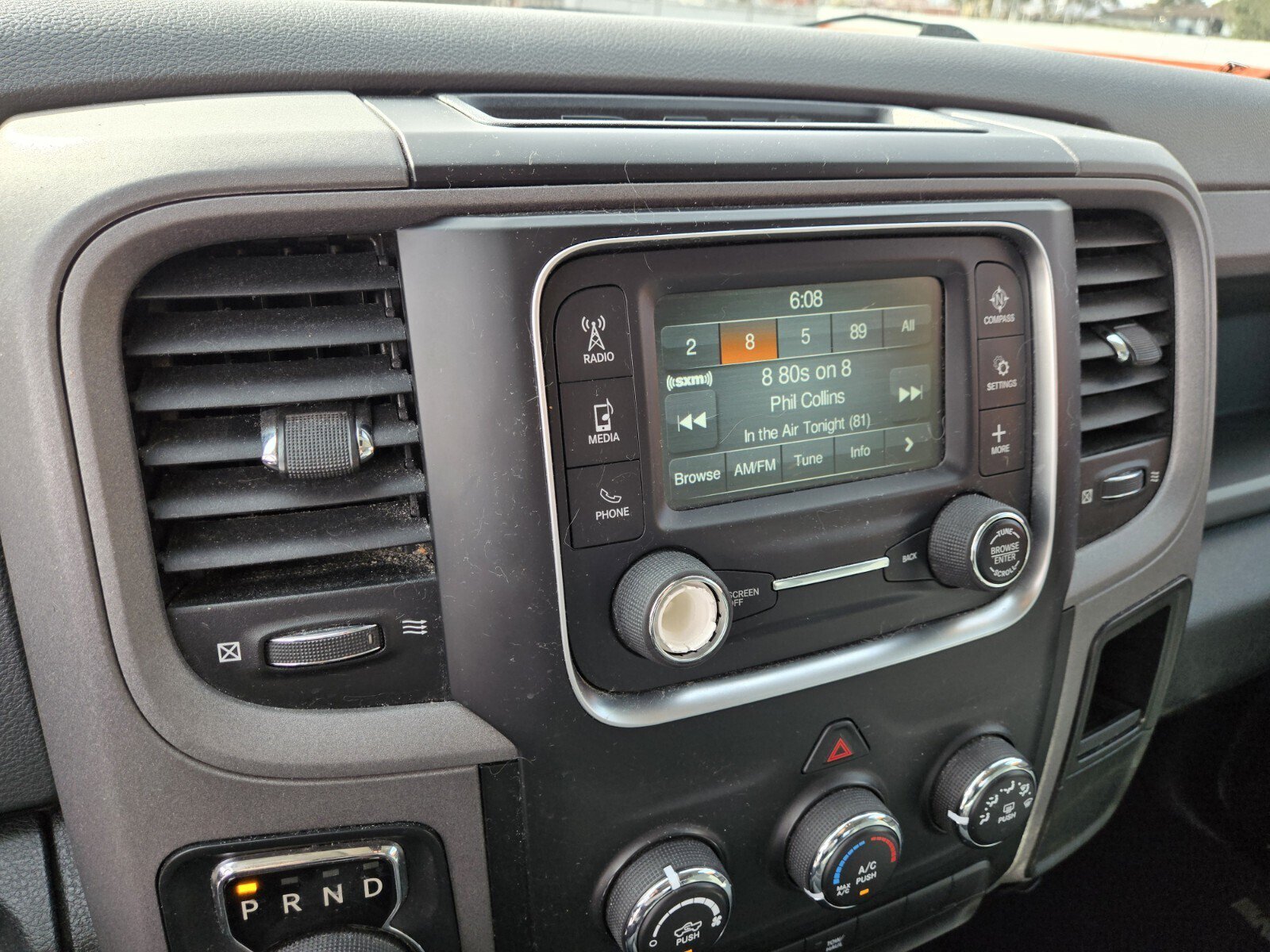 Used 2017 RAM 1500 Express RWD image 17