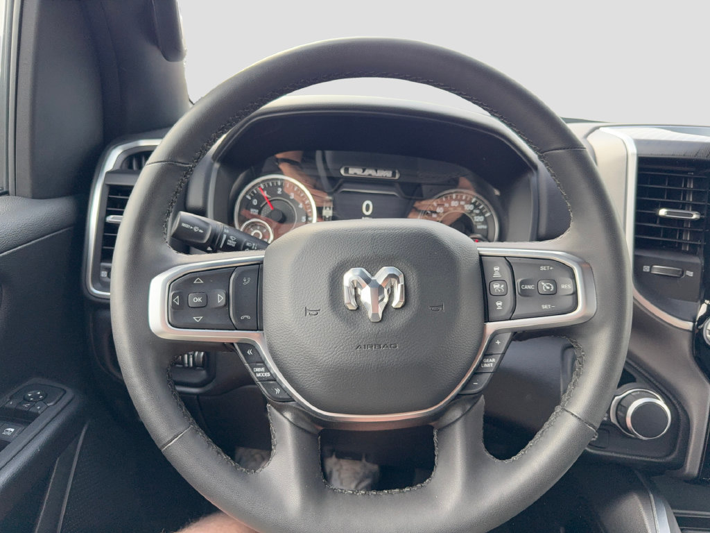 Used 2025 RAM 1500 Big Horn AWD/4WD image 17