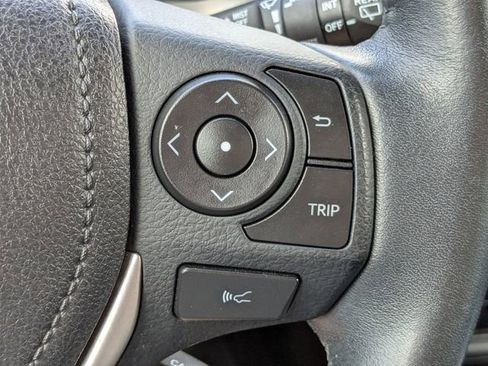 Used 2017 Toyota RAV4 Platinum FWD image 26