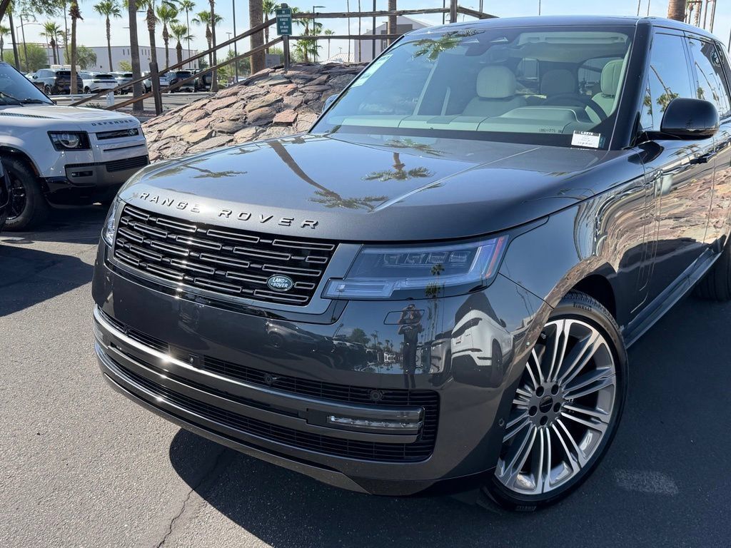 New 2026 Land Rover Range Rover SE AWD/4WD image 2