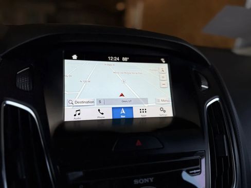 Used 2018 Ford Focus Titanium image 30