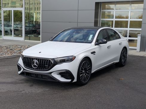 New 2026 Mercedes-Benz E 53 AMG e 4MATIC Sedan image 8