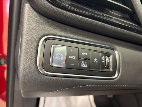Used 2026 Buick Enclave Avenir w/ Super Cruise Package AWD/4WD image 39