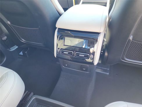 New 2026 Lincoln Aviator AWD image 23