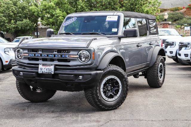 Certified 2023 Ford Bronco Big Bend w/ Sasquatch Package AWD/4WD image 1