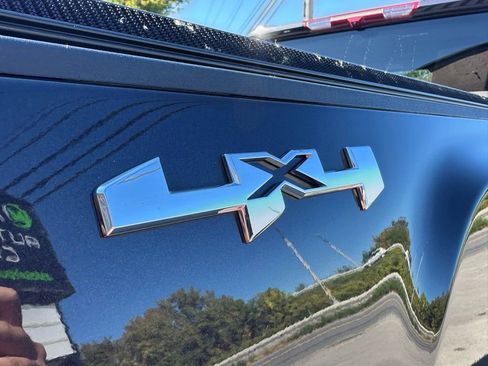 Used 2024 GMC Sierra 2500 SLE w/ SLE Value Package; image 11