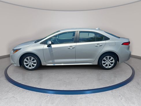 Used 2024 Toyota Corolla LE FWD image 8