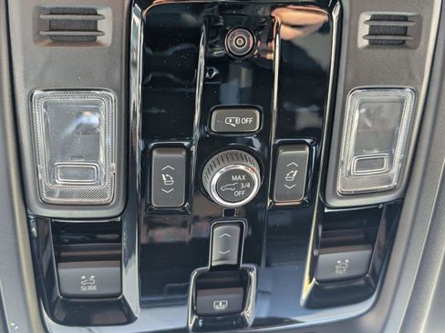 Certified 2026 GMC Yukon XL Elevation w/ Elevation Premium Package image 35