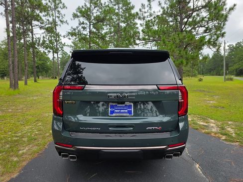 New 2026 GMC Yukon XL AT4 Ultimate AWD/4WD image 4