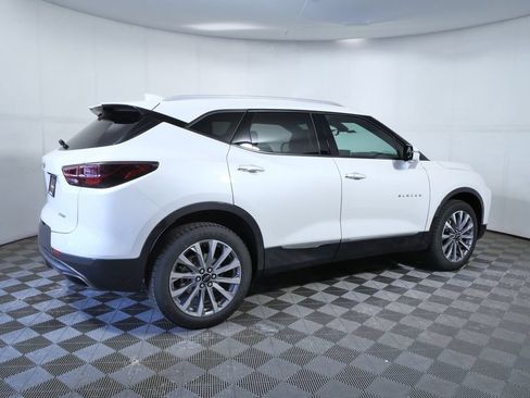 Used 2023 Chevrolet Blazer Premier w/ Driver Confidence II Package AWD/4WD image 8