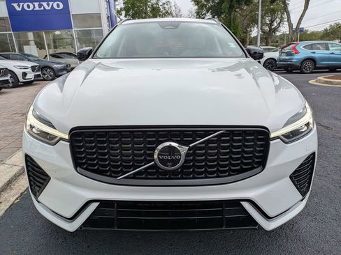 Certified 2025 Volvo XC60 B5 Ultra w/ Protection Package Premier AWD/4WD image 9