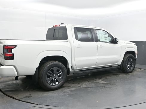 New 2026 Nissan Frontier SV image 7