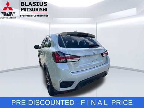 Used 2025 Mitsubishi Outlander Sport ES AWD/4WD image 11