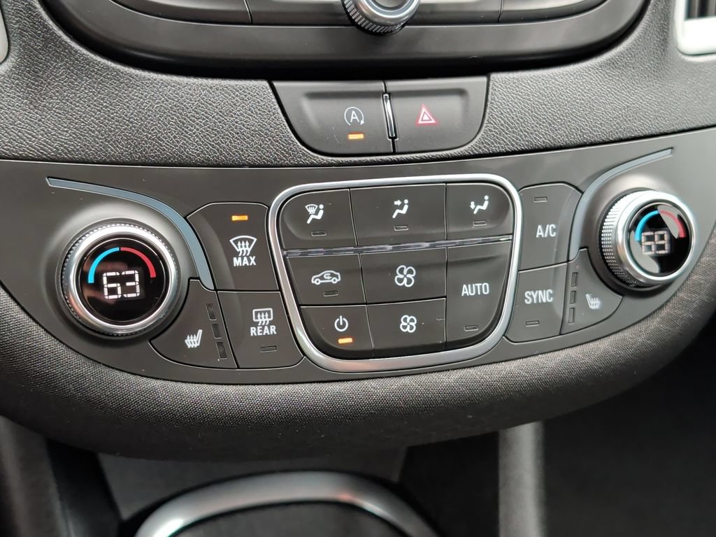 Used 2024 Chevrolet Malibu LT FWD image 23