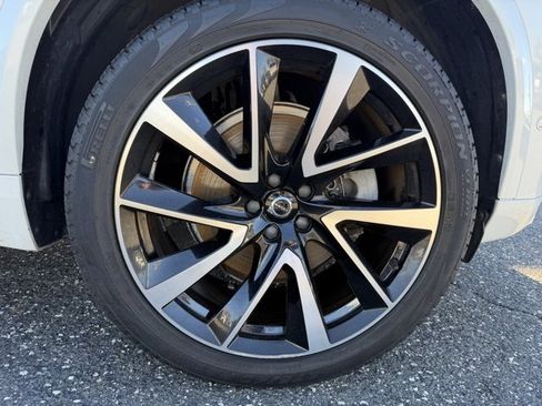 Certified 2023 Volvo XC90 B6 Plus w/ Protection Package Premier image 14
