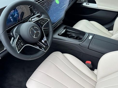 New 2026 Mercedes-Benz E 450 4MATIC Sedan image 4