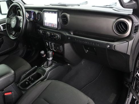 Used 2021 Jeep Wrangler Unlimited Sport w/ Sun And Sound Package AWD/4WD image 36