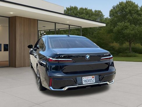 Certified 2024 BMW i7 eDrive50 w/ M Sport Package RWD image 11