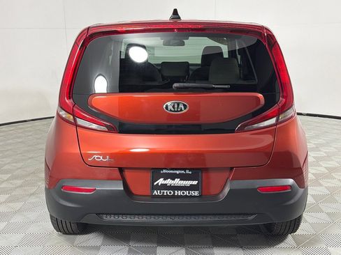 Used 2020 Kia Soul LX image 4