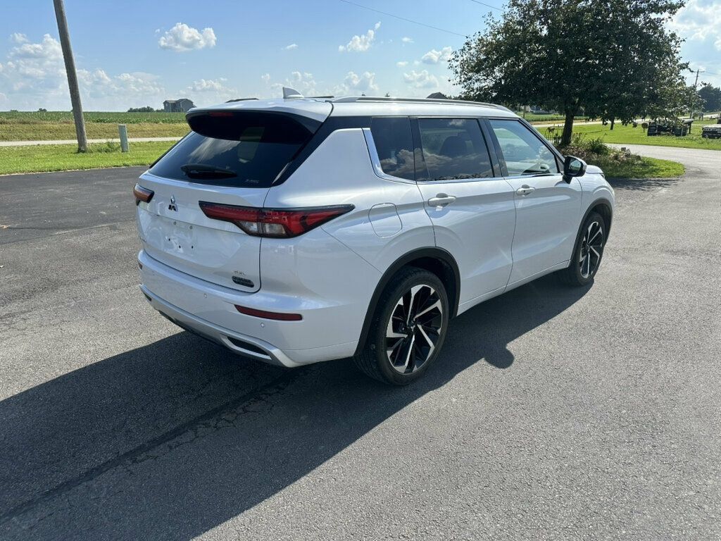 Used 2022 Mitsubishi Outlander SEL AWD/4WD image 5