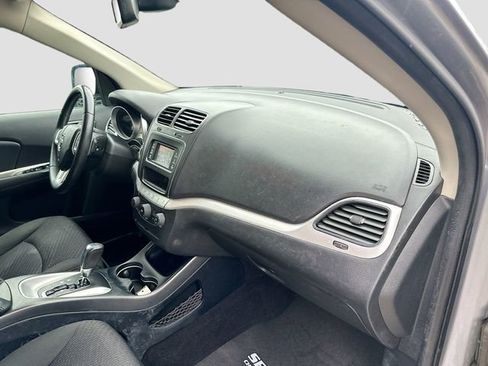 Used 2018 Dodge Journey SE AWD/4WD image 29