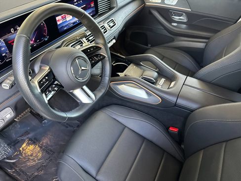 Certified 2026 Mercedes-Benz GLS 450 4MATIC image 9