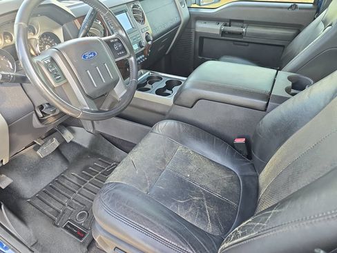 Used 2011 Ford F250 Lariat w/ Lariat Interior Pkg AWD/4WD image 16