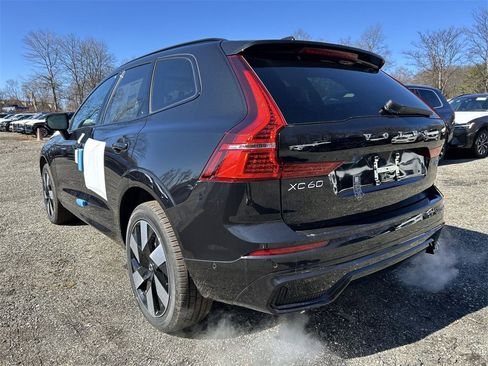 New 2025 Volvo XC60 T8 Plus w/ Climate Package image 6