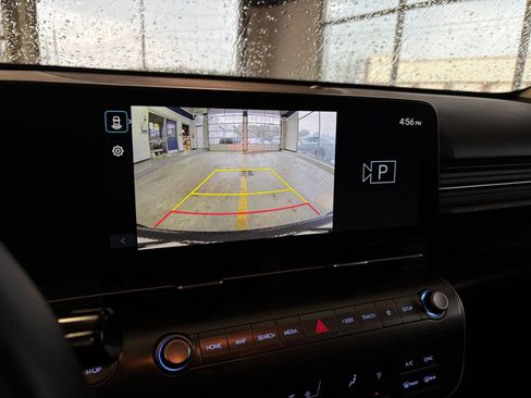 Used 2025 Hyundai Kona SEL image 17