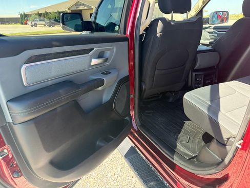 Used 2020 RAM 1500 Big Horn AWD/4WD image 17