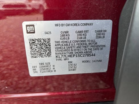 Used 2025 Chevrolet Trax LT w/ LT Convenience Package FWD image 29