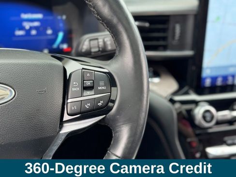 Used 2024 Ford Explorer Platinum w/ Technology Package AWD/4WD image 14