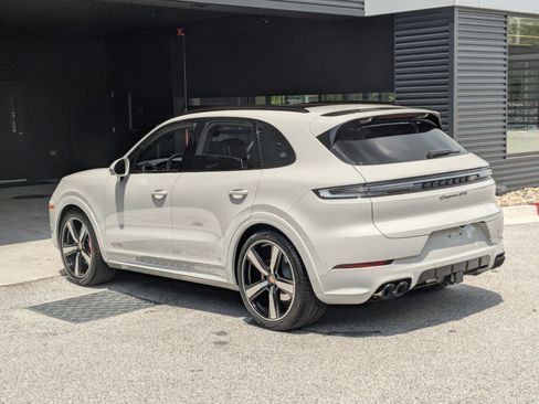 New 2026 Porsche Cayenne GTS AWD/4WD image 3