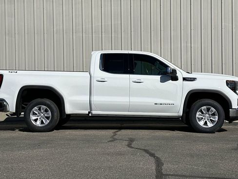 New 2026 GMC Sierra 1500 SLE w/ Preferred Package image 4