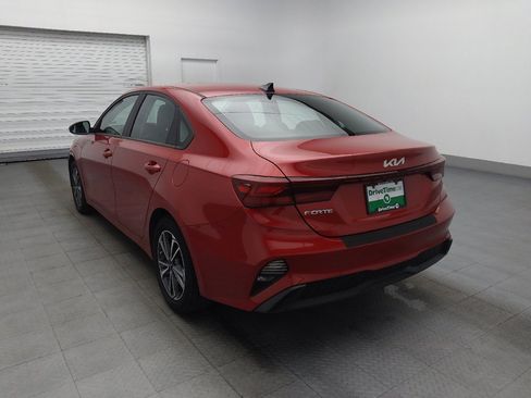 Used 2022 Kia Forte LXS FWD image 5